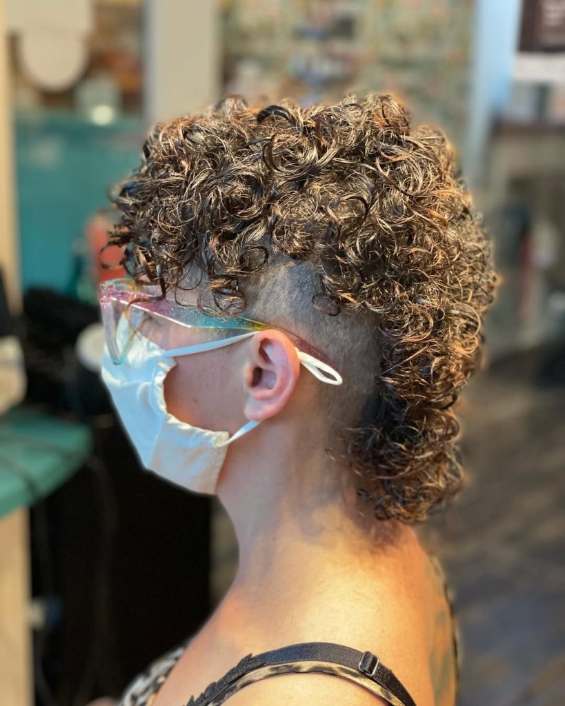 Curly Mohawk Hairstyle for Women – foxymoon