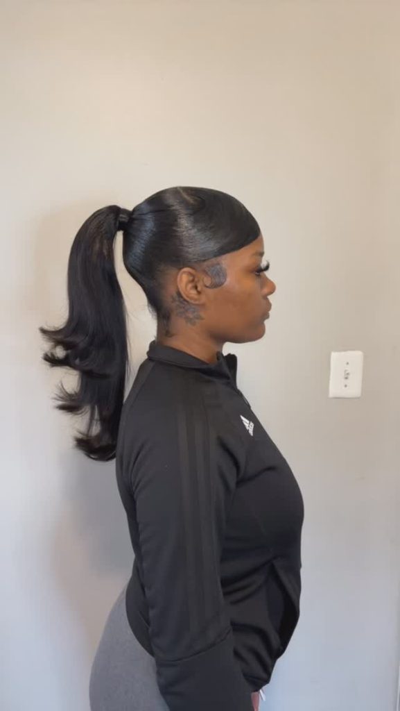 Layered Ponytail Hairstyles for Black Women  – thesleekeffect_