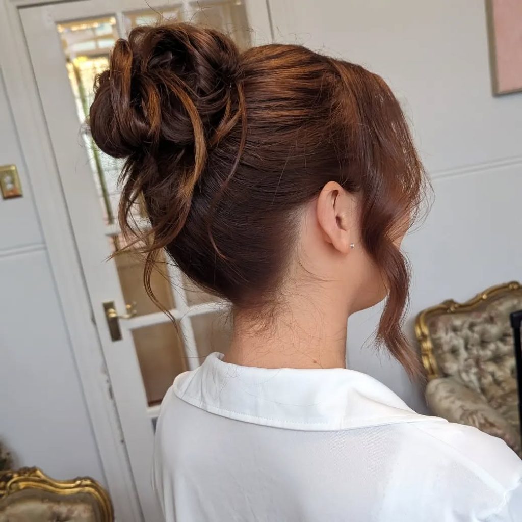 Messy Bun Hairstyles for Bridesmaid Women – monique_bridal_hmua – 2