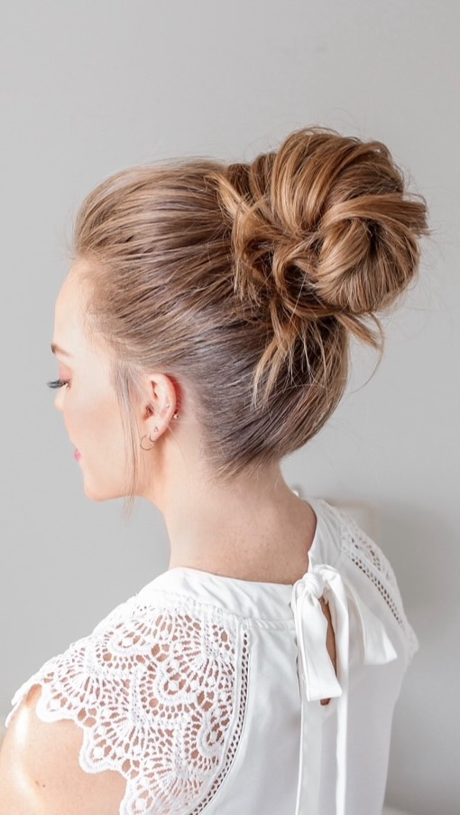 Messy Bun Hairstyles for Women  – missysueblog – 1