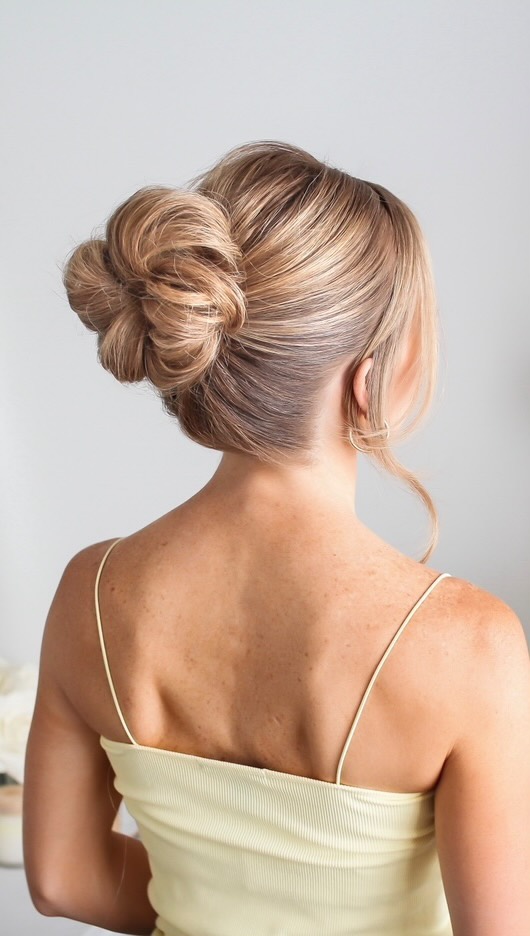 Messy Bun Hairstyles for Women  – missysueblog – 2