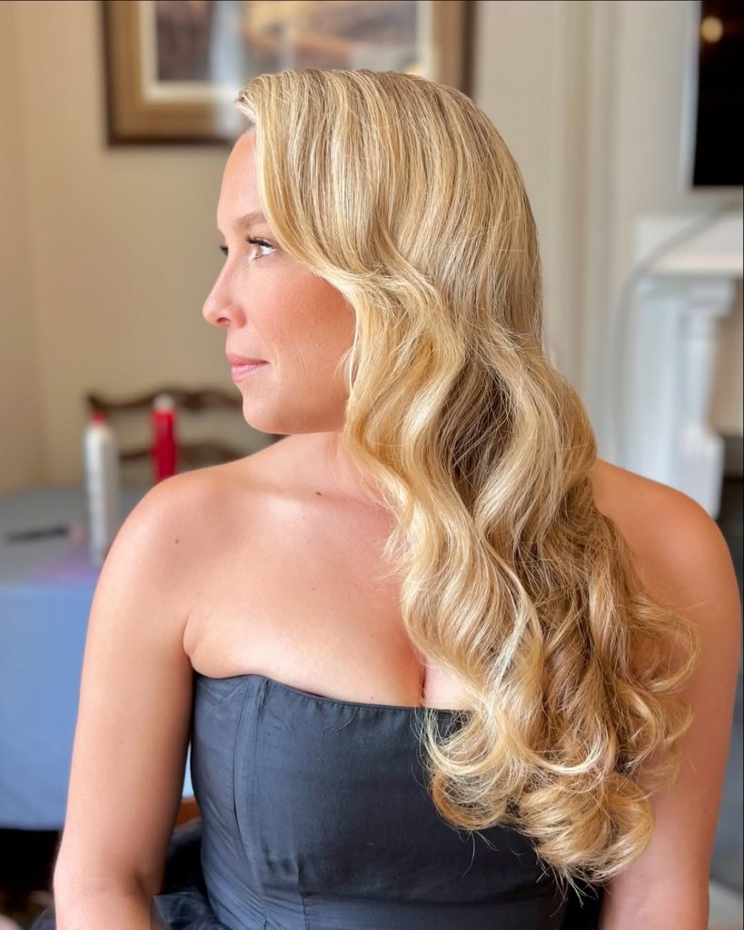 Side Swept Waves Hairstyles for Women   – kimmyhartistry – 1