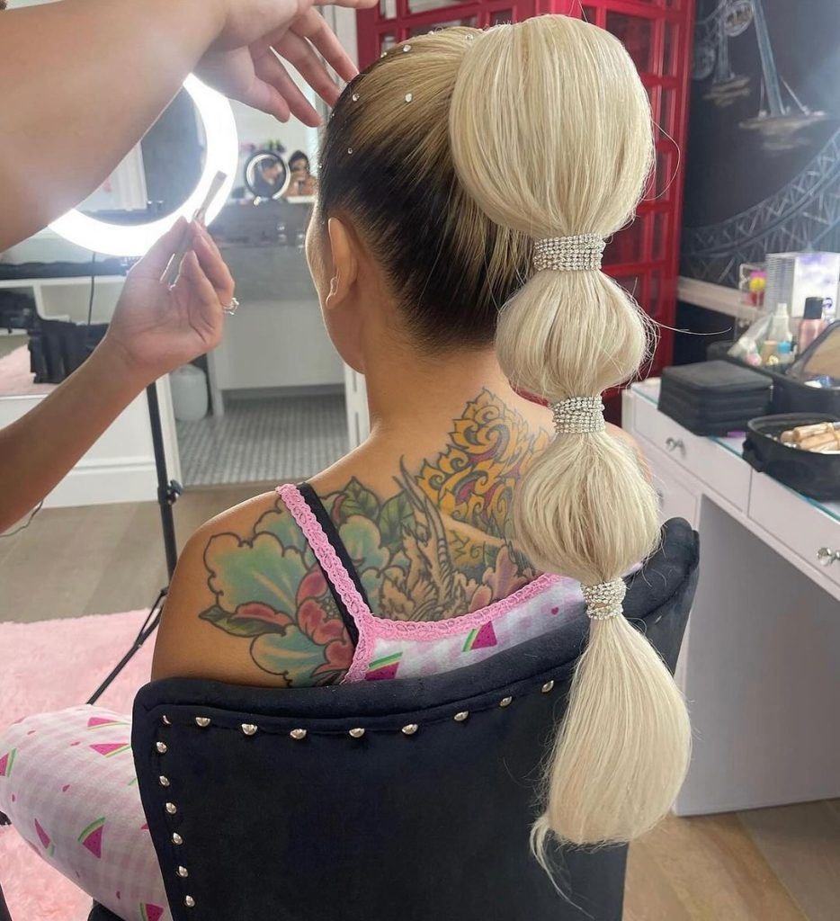 Voluminous Bubble Ponytail Hairstyles for Women – farahwiththegoodhair – 2