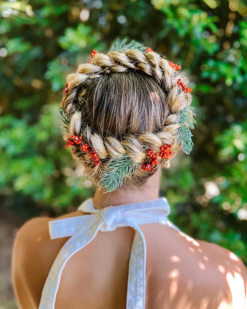 Wreath-Inspired Braided Halo for women – braiding_by_hannah – 3