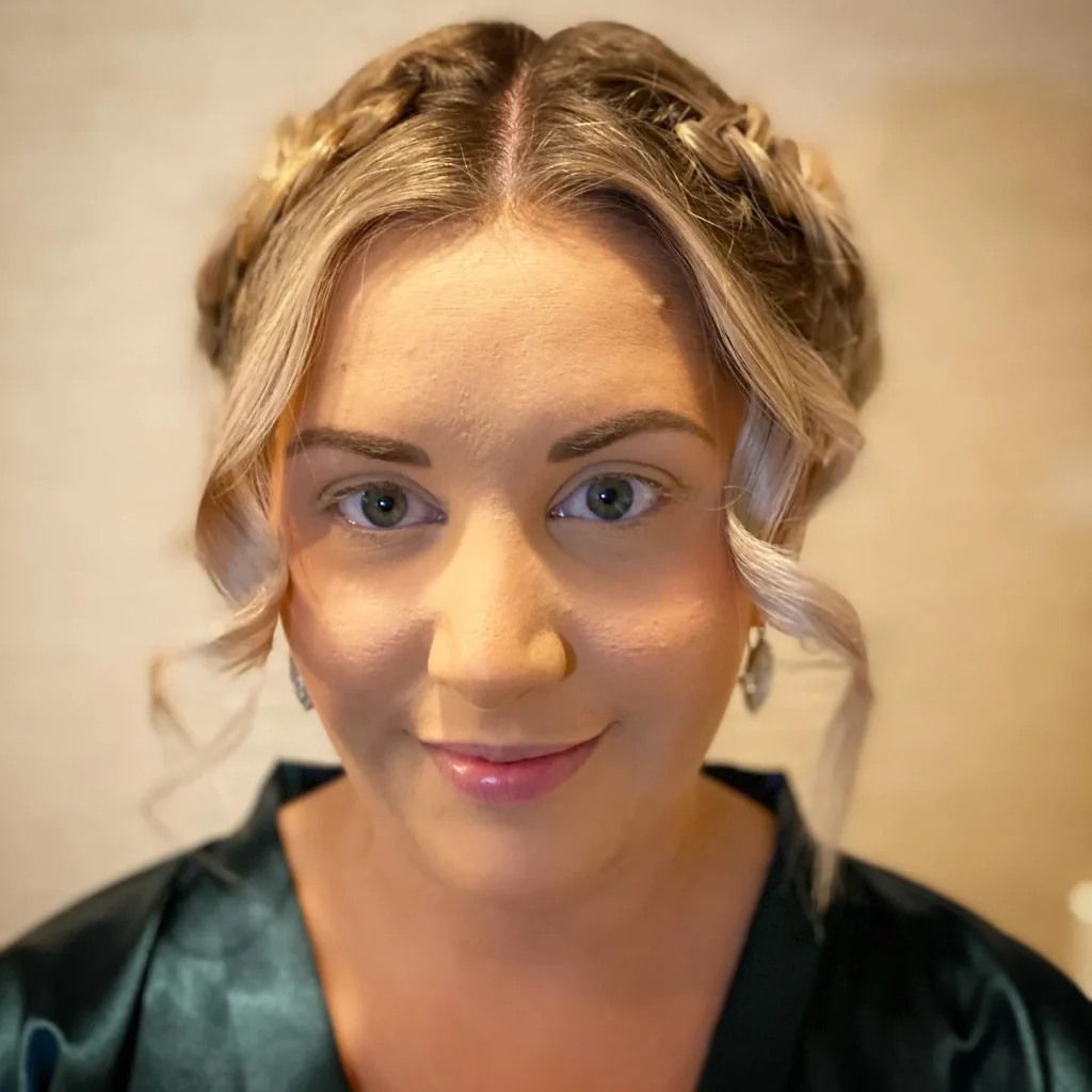 Crowned Braid for womem – beautybyleahhadden – 1