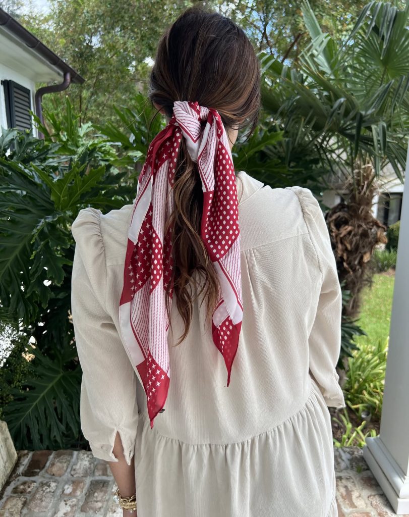 Low Ponytail with a Scarf – shopcarolinehill