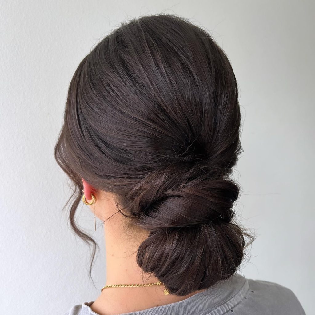Twisted Low Bun – candice_stylecreations